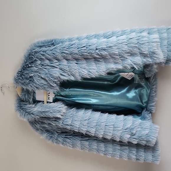 Women's Faux Fur Blue Ice Jacket - Picture 3 of 8